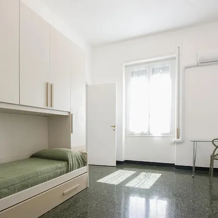 1 Bedroom In Gênes