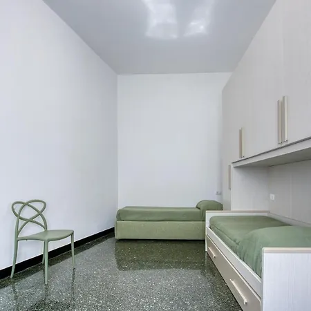 1 Bedroom In * ג'נובה